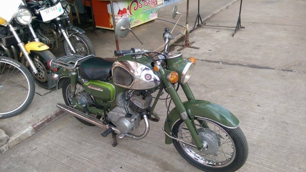 คลาสสิคตัวเก๋าคับ SUZUKI K125 M1ท่อคู่ ทะเบียนพร้อมโอน เดิมๆของครบ แปลงCDI เรียบร้อย ระบบไฟออกหมด ปั๊มออโต้ลูปใช้ได้ปกติ สตาทมือใช้ได้ แบตเตอรี่ใหม่ พร้อมใช้งานคับ สวยๆ ราคา 32500 บาท ส่งได้ทั่วไทยคับ สนใจติดต่อ 081-0578282 ไอดีไลน์ POPBIGBIKESAKON คับ สน