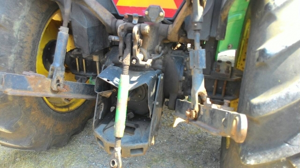 ขาย JOHN DEERE 5205 2เพรา พร้อมดันห้า ผาน 3 อุปกรณ์หน้าหลังครบ ราคา 400,000 สอบถาม 0818618678  อ.แกลง จ.ระยอง