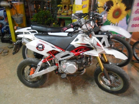 Suzuki TS125cc&amp;Sacas 125cc เชิญชม