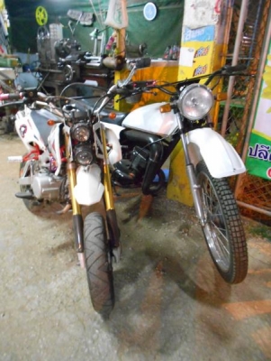 Suzuki TS125cc&amp;Sacas 125cc เชิญชม