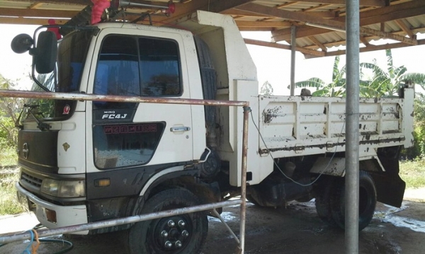 ลดราคาเหลือ 639000 บาทขายรถบรรทุกหกล้อดั้ฮีโน่FC3J เครื่อง 165 แรงม้า JO7C