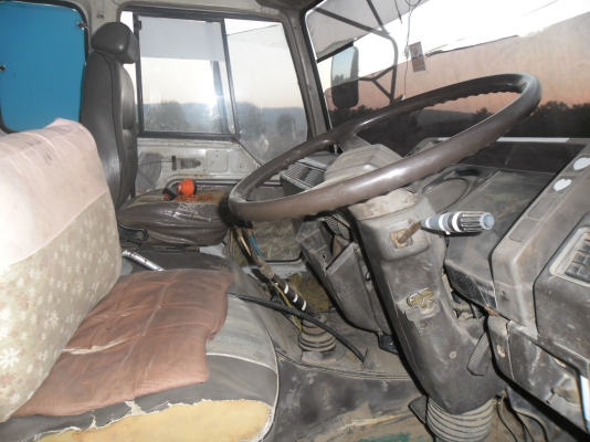 ขายรถบรรทุกรถแบคโฮ MITSOFUSO FN 527MA เบรคใหญ่10 เกียร์ 2 เพลาดั้มทะเบียนเต็มชุดโอนพร้อม