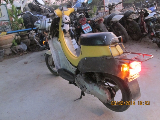 ขายรถป๊อบ Suzuki รุ่นเก่ารถขี่ใด้ดีครับ สัญญาณไฟติดทุกดวง