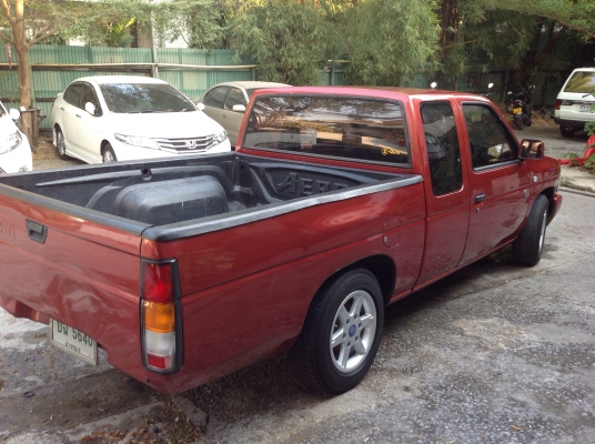 Nissan big mปี97ภาษีเต็มเอกสารพร้อมโอน