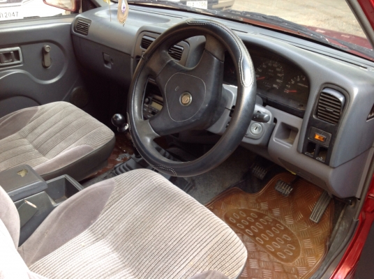 Nissan big mปี97ภาษีเต็มเอกสารพร้อมโอน