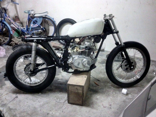 cb175ทะเบียนพร้อมชุดโอน caferacebob