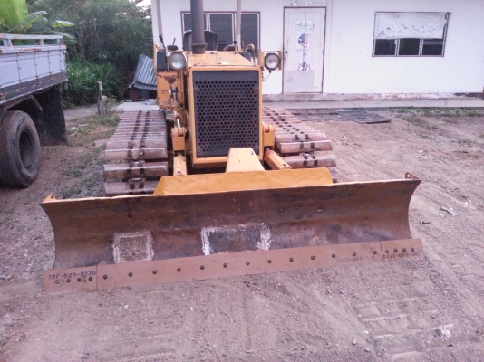 ขายแทร็คเตอร์ เก่าใน Komatsu D20P รุ่น 6 สภาพดีสวยมาก