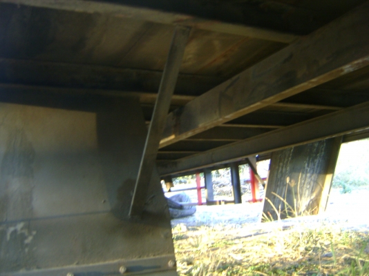 ตู้แห้ง  ยาว 5.50 เมตร   ราคา  45,000  บาท