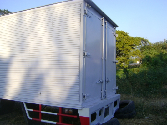 ตู้แห้ง  ยาว 5.50 เมตร   ราคา  45,000  บาท