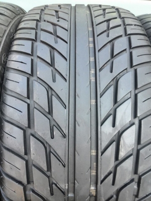 ขายยาง MAXXIS MA-V1 235-45-17 ปี13 ดอกเต็ม เนื้อนิ่ม ชุดละ 6,400 บาท