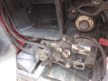 ขาย - รถเกี่ยวข้าว แบบนั่งขับ YANMAR: TC 800 เครื่องดีเซล 2 สูบ  2 แถว เก่าญี่ปุ่น