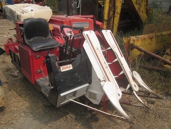 ขาย - รถเกี่ยวข้าว แบบนั่งขับ YANMAR: TC 800 เครื่องดีเซล 2 สูบ  2 แถว เก่าญี่ปุ่น