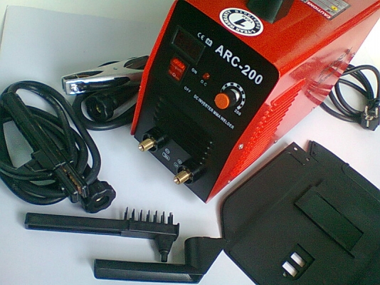 ตู้เชื่อมระบบ MOSFET - INVERTER 200 แอมป์เต็ม ตู้เชื่อมระบบ MOSFET - INVERTER 200 แอมป์เต็ม