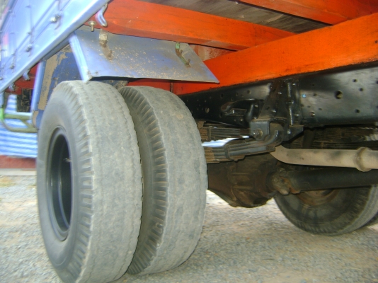 NPR 4HG1    130แรง เทอร์โบ  ราคา 670,000  บาท