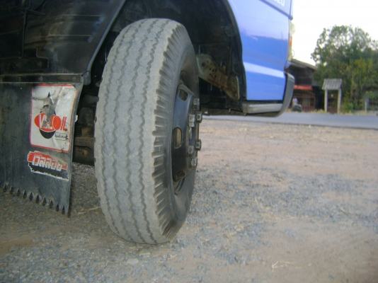 NPR 4HG1    130แรง เทอร์โบ  ราคา 670,000  บาท