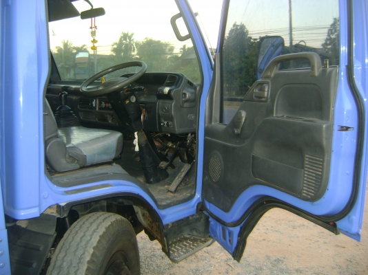 NPR 4HG1    130แรง เทอร์โบ  ราคา 670,000  บาท