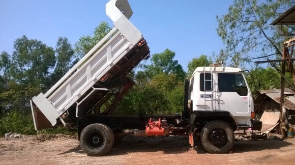 ขาย 6 ล้อดั้ม คัสซี 10 ล้อหัวยาว วางหัว FUSO เครื่อง 6HE1 195 แรงม้า เฟืองท้ายใหญ่ เบรคทิฟฟี่ เพาวเวอร์ แอร์เย็น ยางเต็ม เขียนแบบพร้อมโอนให้ด้วยครับ ขาย 6 ล้อดั้ม คัสซี 10 ล้อหัวยาว วางหัว FUSO เครื่อง 6HE1 195 แรงม้า เฟืองท้ายใหญ่ เบรคทิฟฟี่ เพาวเวอร์ แอร์เย็น ยางเต็ม เขียนแบบพร้อมโอนให้ด้วยครับ