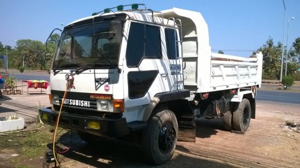 ขาย 6 ล้อดั้ม คัสซี 10 ล้อหัวยาว วางหัว FUSO เครื่อง 6HE1 195 แรงม้า เฟืองท้ายใหญ่ เบรคทิฟฟี่ เพาวเวอร์  แอร์เย็น ยางเต็ม เขียนแบบพร้อมโอนให้ด้วยครับ