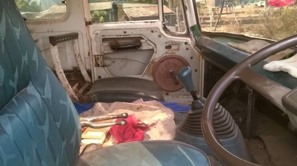 ขายต่อดาวน์ 6 ล้อดั้ม KL300 เครื่อง+เกียร์ EH700 168 แรงม้า เฟืองท้ายใหญ่จัมโบ้ พวงมาลัยพาวเวอร์ ยางเต็มทั้ง 6 เส้น ทะเบียนเต็มพรัอมโอน