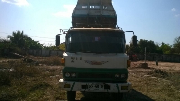 ขายต่อดาวน์ 6 ล้อดั้ม KL300 เครื่อง+เกียร์ EH700 168 แรงม้า เฟืองท้ายใหญ่จัมโบ้ พวงมาลัยพาวเวอร์ ยางเต็มทั้ง 6 เส้น ทะเบียนเต็มพรัอมโอน