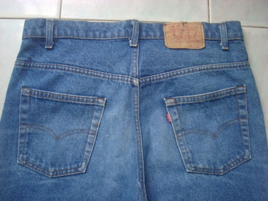 รหัส0680 ยีนส์ Levi's 517 ผ้าทราย ของแท้ เอว 37 ยาว 31 แซ็กดำ แป็กเงิน ขาม้า รุ่นเก่า รุ่นเก๋าต้องไม่พลาด รหัส0680 ยีนส์ Levi's 517 ผ้าทราย ของแท้ เอว 37 ยาว 31 แซ็กดำ แป็กเงิน ขาม้า รุ่นเก่า รุ่นเก๋าต้องไม่พลาด