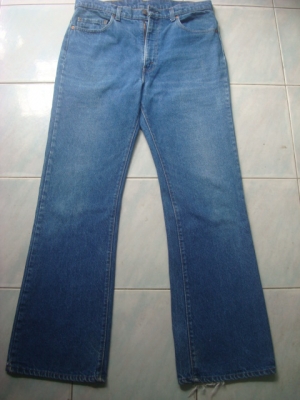 รหัส0680 ยีนส์ Levi's 517 ผ้าทราย ของแท้ เอว 37 ยาว 31 แซ็กดำ แป็กเงิน ขาม้า รุ่นเก่า รุ่นเก๋าต้องไม่พลาด