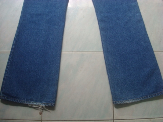 รหัส0680 ยีนส์ Levi's 517 ผ้าทราย ของแท้ เอว 37 ยาว 31 แซ็กดำ แป็กเงิน ขาม้า รุ่นเก่า รุ่นเก๋าต้องไม่พลาด รหัส0680 ยีนส์ Levi's 517 ผ้าทราย ของแท้ เอว 37 ยาว 31 แซ็กดำ แป็กเงิน ขาม้า รุ่นเก่า รุ่นเก๋าต้องไม่พลาด