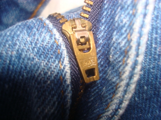 รหัส0680 ยีนส์ Levi's 517 ผ้าทราย ของแท้ เอว 37 ยาว 31 แซ็กดำ แป็กเงิน ขาม้า รุ่นเก่า รุ่นเก๋าต้องไม่พลาด รหัส0680 ยีนส์ Levi's 517 ผ้าทราย ของแท้ เอว 37 ยาว 31 แซ็กดำ แป็กเงิน ขาม้า รุ่นเก่า รุ่นเก๋าต้องไม่พลาด