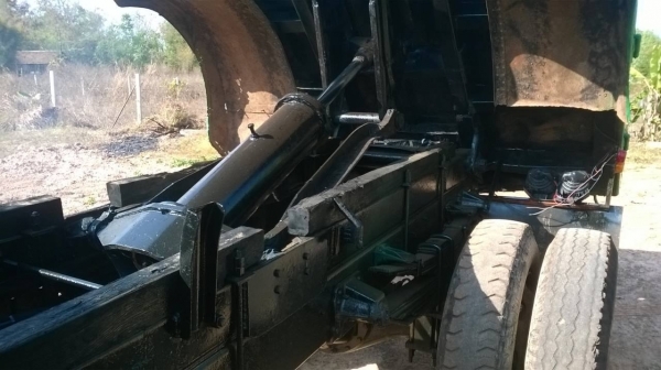 ขาย 6 ล้อดั้มหัวยาว NISSAN คัสซีสวยตลอดเส้น เครื่อง ND6 165 แรงม้า เฟืองท้าย FUSO พวงมาลัยพาวเวอร์ ทะเบียนพร้อมโอน ราคาต่อรองได้