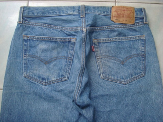 รหัส0748 ยีนส์Levi's 501 ผ้าทราย ของแท้ มือสอง เอว 34นิ้วครึ่ง ยาว 30 made in usa