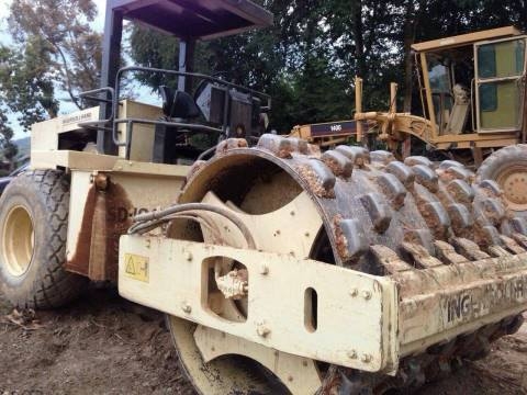 รถบด อิงเกอร์โซแลนด์ SD100D. S/N163218. สองเปลือก หนามหุ้มเรียบ เอกสารพรัอมราคา1,350,000