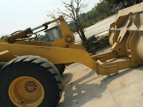 รถตักล้อยาง KOMATSU WA 150-1ราคา850,000