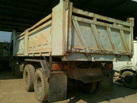 HINO 2 K 260 สมอเงินมี 4 คันขายยกชุดราคาคันละ 1,150,000