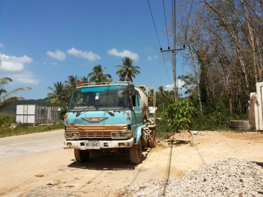 HINO โม่ปูน3คิวพร้อมใช้ราคาคุยกันได้