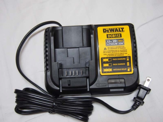 สว่านไร้สาย DeWALT DCD780 ไฟ20โวลท์พร้อมแท่นชาร์จแบ็ตลิเทียม2ก้อนและเคสพลาสติค Build in USA สว่านไร้สาย DeWALT DCD780 ไฟ20โวลท์พร้อมแท่นชาร์จแบ็ตลิเทียม2ก้อนและเคสพลาสติค Build in USA