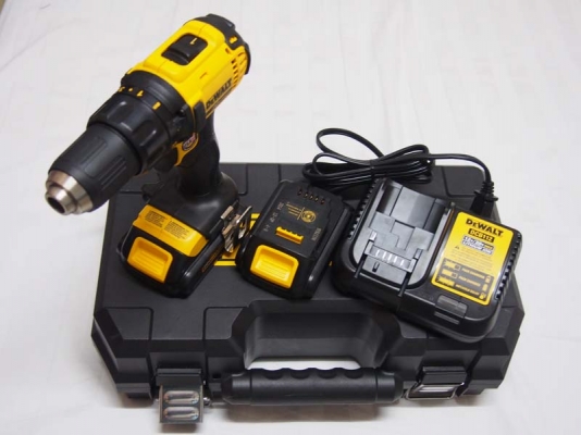 สว่านไร้สาย DeWALT DCD780 ไฟ20โวลท์พร้อมแท่นชาร์จแบ็ตลิเทียม2ก้อนและเคสพลาสติค Build in USA สว่านไร้สาย DeWALT DCD780 ไฟ20โวลท์พร้อมแท่นชาร์จแบ็ตลิเทียม2ก้อนและเคสพลาสติค Build in USA