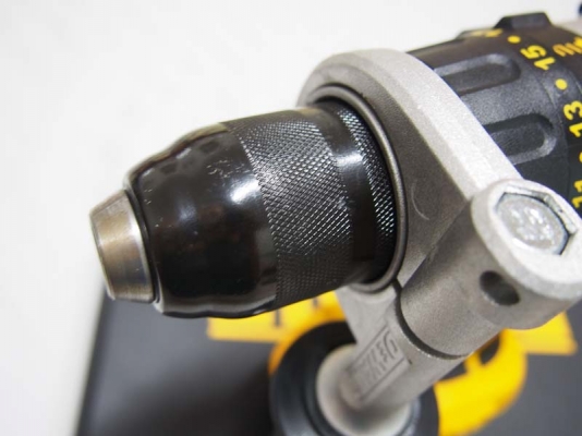สว่านไร้สายพร้อมด้ามจับ DeWALT DCD940 XRP ไฟ18โวลท์พร้อมแท่นชาร์จแบ็ต1ก้อนและเคสพลาสติค สว่านไร้สายพร้อมด้ามจับ DeWALT DCD940 XRP ไฟ18โวลท์พร้อมแท่นชาร์จแบ็ต1ก้อนและเคสพลาสติค
