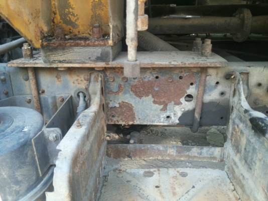 ขายรถบรรทุก4ล้อเครื่อง4D31ถูกๆตามสภาพมีให้เลือกหลายคัน