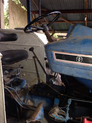 ขายรถไถเพลาเดียวFORD 6610 เก่าเก็บ สภาพดี สนใจโทร 081-970-1072