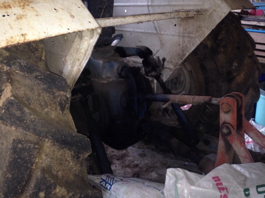 ขายรถไถเพลาเดียวFORD 6610 เก่าเก็บ สภาพดี สนใจโทร 081-970-1072