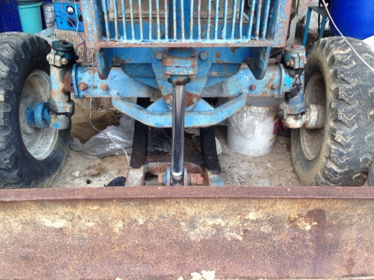 ขายรถไถเพลาเดียวFORD 6610 เก่าเก็บ สภาพดี สนใจโทร 081-970-1072