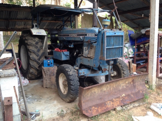 ขายรถไถเพลาเดียวFORD 6610 เก่าเก็บ สภาพดี สนใจโทร 081-970-1072