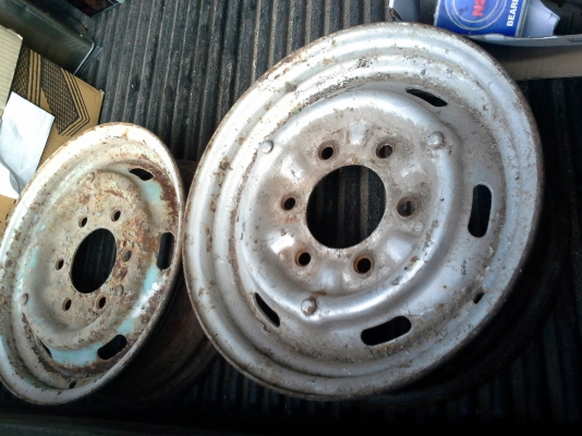 ขายกะทะล้อเดิมดัทสันช้างเหยียบ620 มี2วง ขายวงละ800- ด่วน