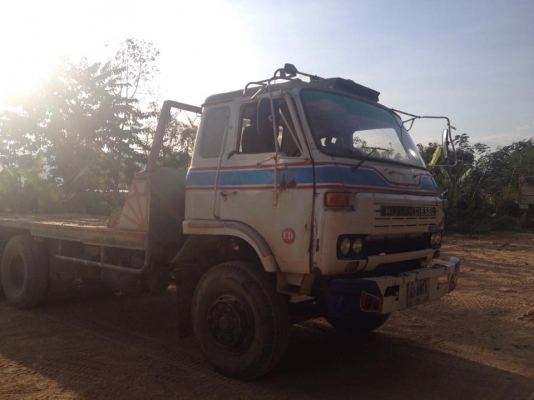 ขายรถสิบล้อเทเลอร์ ท้ายลาด บรรทุกแบ็คโฮ nissan Ud cw41m 265 เทอร์โบ รถพร้อมใช้งาน