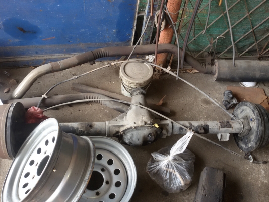 เพลาท้ายนิสสัน เพลาท้ายนิสสัน