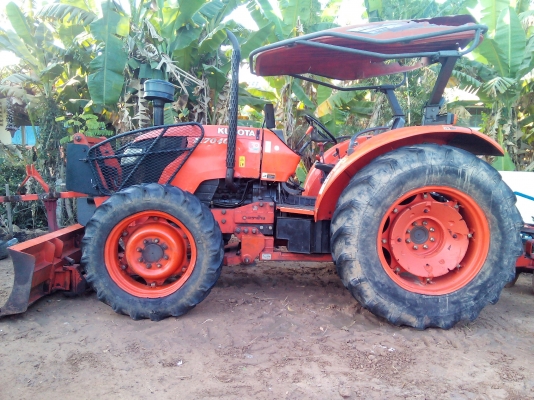 M7040 ดันหน้า +ผาน6x26นิ้ว ถูกที่สุด 350000บาท (เล่มทะเบียนพร้อม)