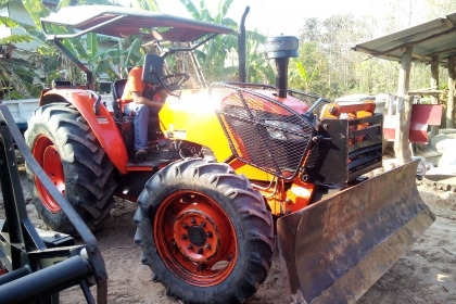 M7040 ดันหน้า +ผาน6x26นิ้ว ถูกที่สุด 350000บาท (เล่มทะเบียนพร้อม)