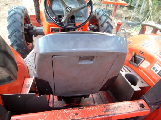 M7040 ดันหน้า +ผาน6x26นิ้ว ถูกที่สุด 350000บาท (เล่มทะเบียนพร้อม)