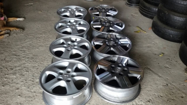 ล้อขอบ 15 5รู 114