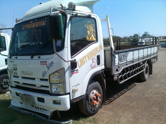 หกล้อ อีซูซุ NPR150แรง ปี54สภาพดีพน้อมใช้ ยาว5มทะเบียนพร้อมโอน